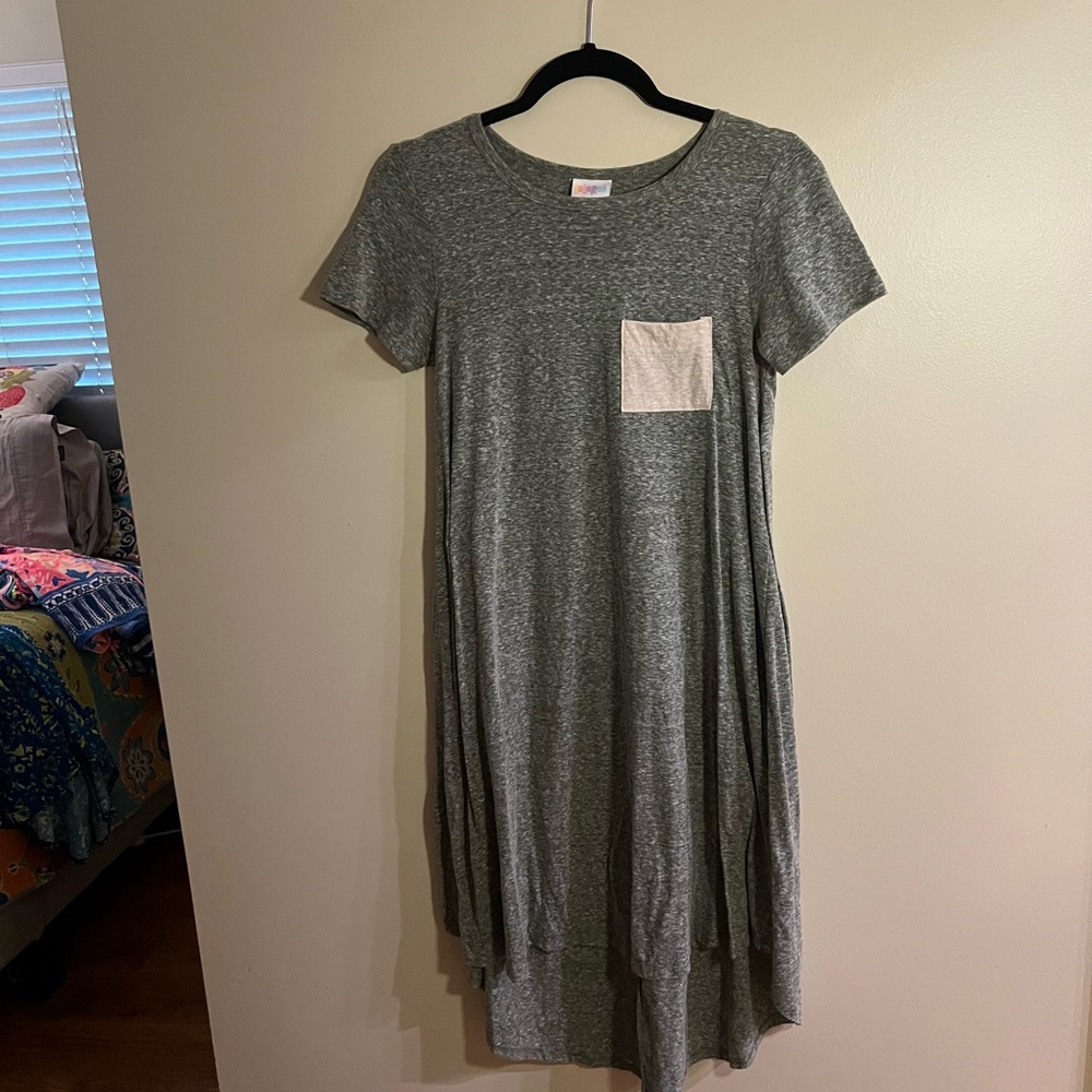 LuLaRoe Carly Heather Gray Tee